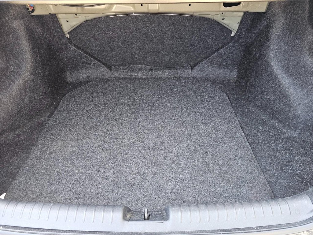 Honda Civic Sedan Vehicle Full-screen Gallery Image 31