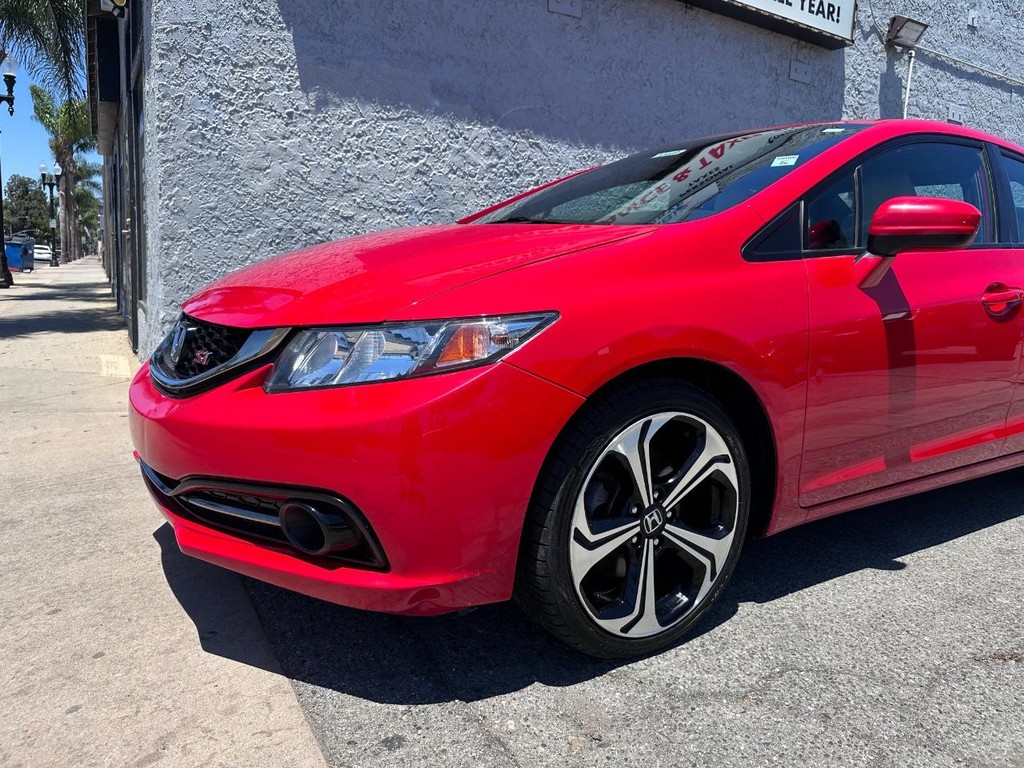 Honda Civic Sedan Vehicle Full-screen Gallery Image 8