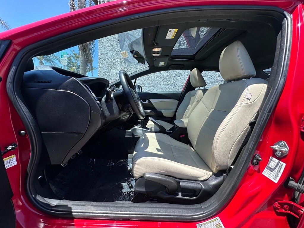 Honda Civic Sedan Vehicle Full-screen Gallery Image 12
