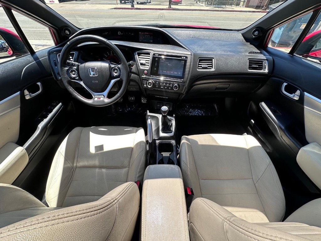 Honda Civic Sedan Vehicle Full-screen Gallery Image 15