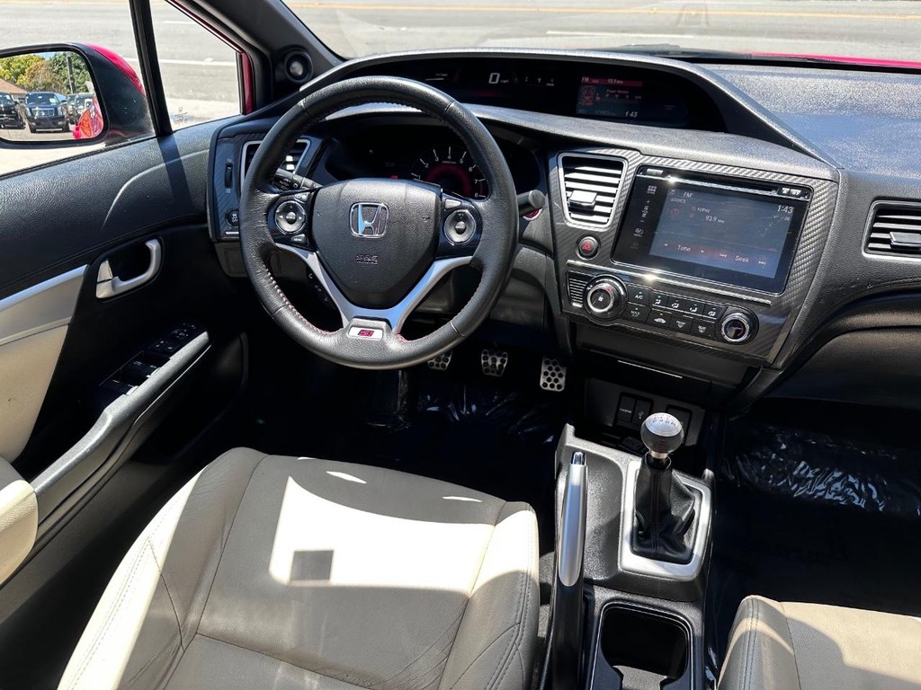 Honda Civic Sedan Vehicle Full-screen Gallery Image 16