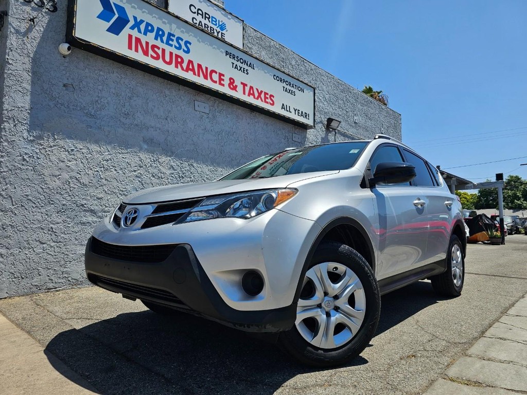 Toyota RAV4 Vehicle Full-screen Gallery Image 2