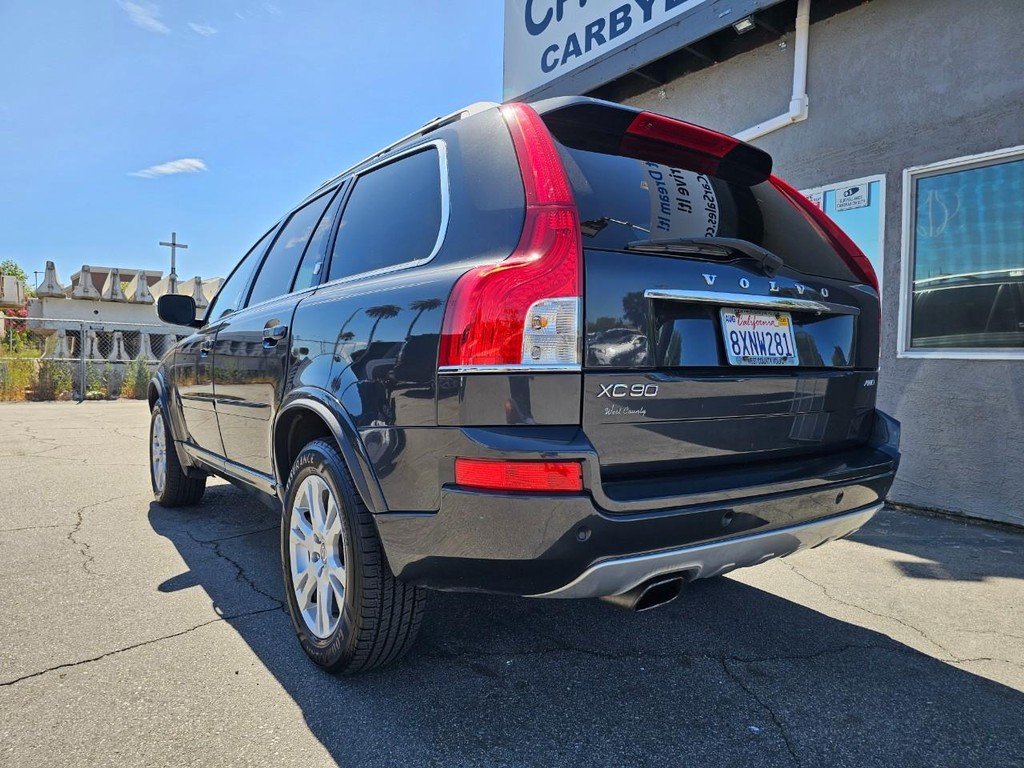 Volvo XC90 3.2 Premier Plus Vehicle Full-screen Gallery Image 4