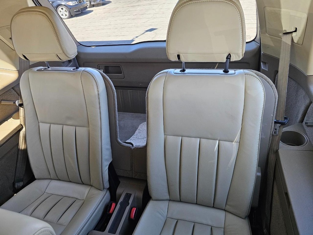 Volvo XC90 3.2 Premier Plus Vehicle Full-screen Gallery Image 29