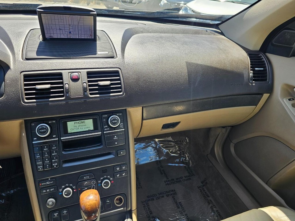 Volvo XC90 3.2 Premier Plus Vehicle Full-screen Gallery Image 34
