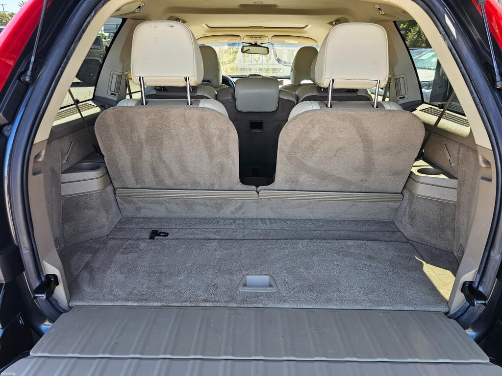 Volvo XC90 3.2 Premier Plus Vehicle Full-screen Gallery Image 42