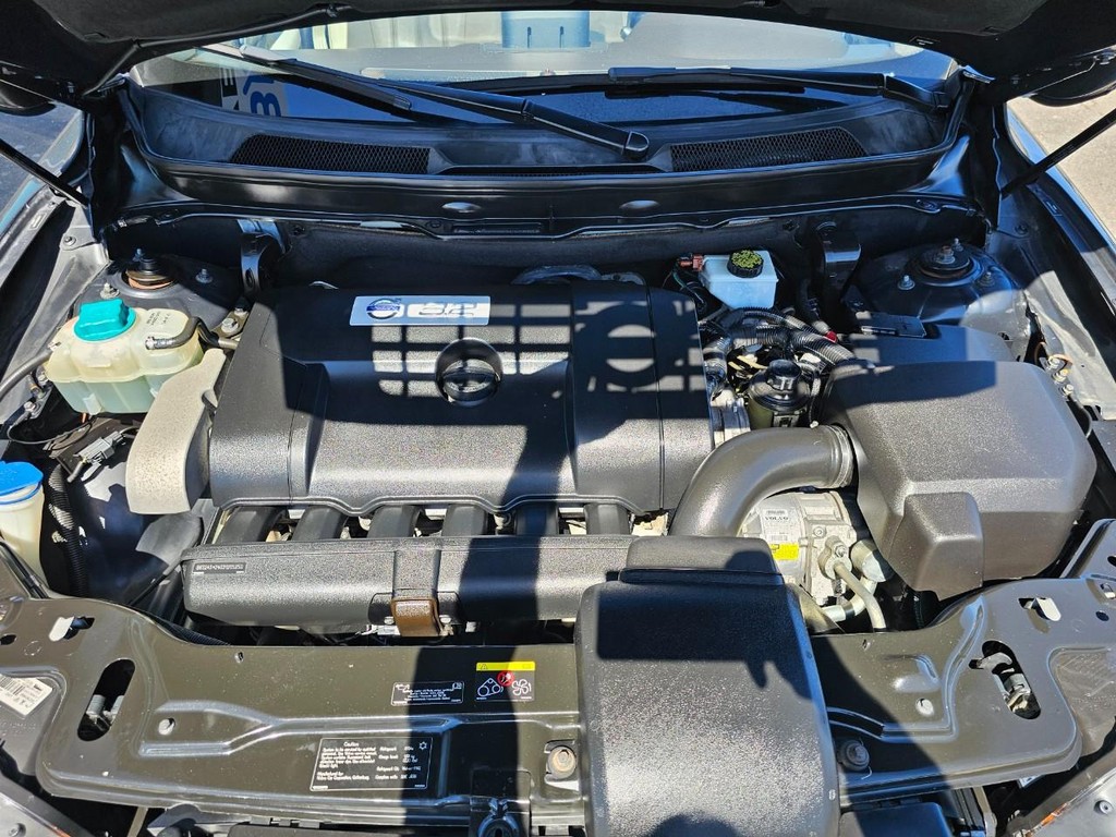 Volvo XC90 3.2 Premier Plus Vehicle Full-screen Gallery Image 43