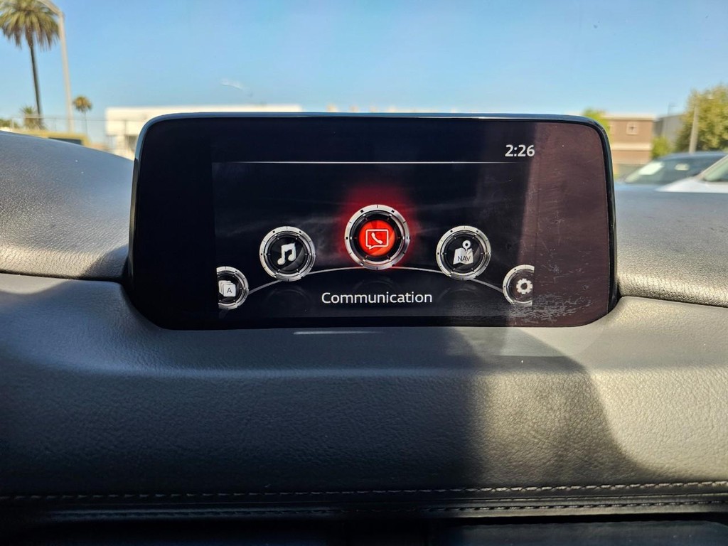 Mazda CX-5 Vehicle Full-screen Gallery Image 32
