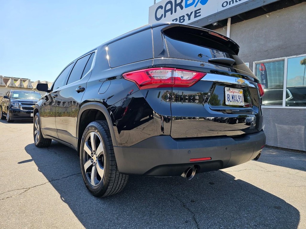 Chevrolet Traverse Vehicle Full-screen Gallery Image 4