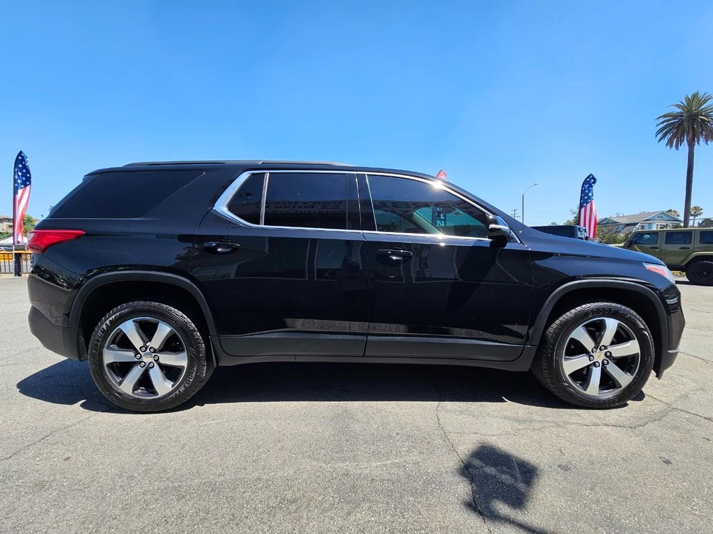Chevrolet Traverse Vehicle Full-screen Gallery Image 7