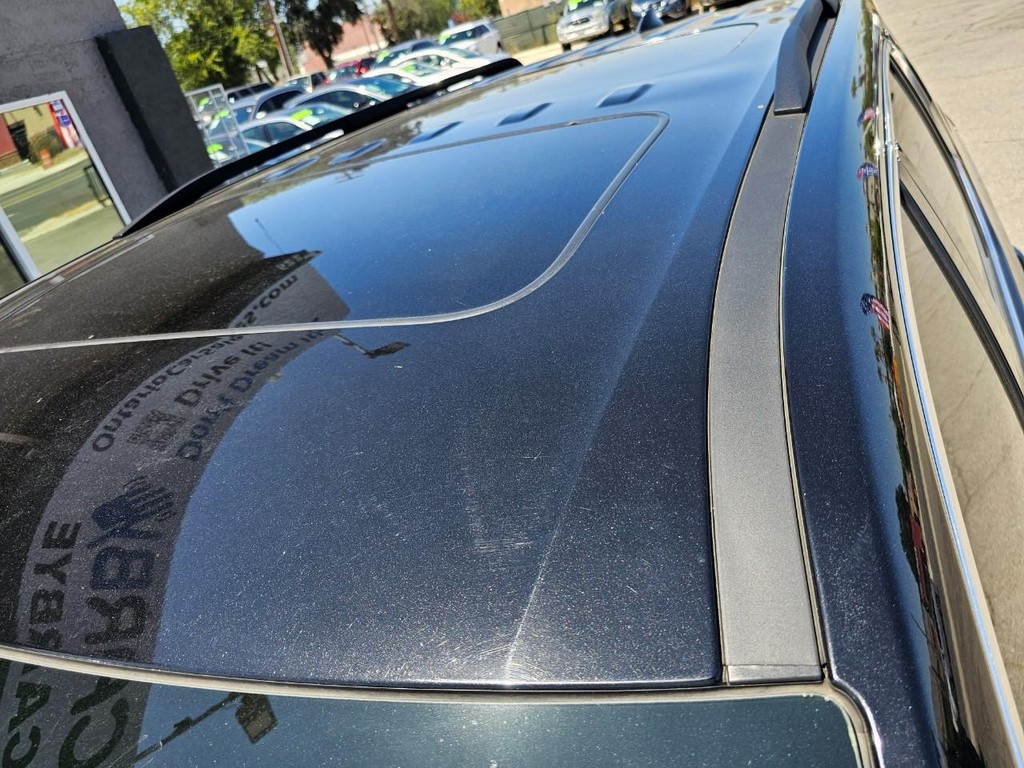 Chevrolet Traverse Vehicle Full-screen Gallery Image 16