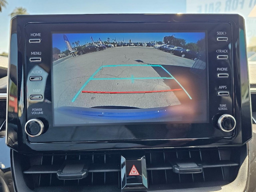 Toyota Corolla Vehicle Full-screen Gallery Image 32