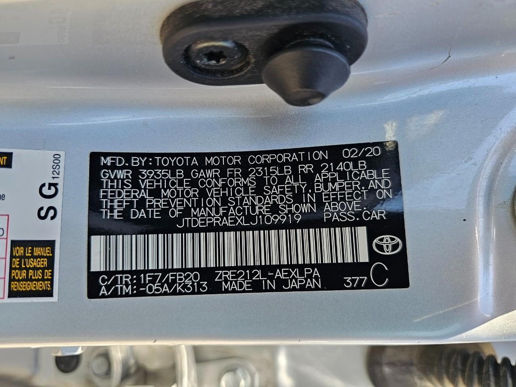 Toyota Corolla Vehicle Full-screen Gallery Image 36