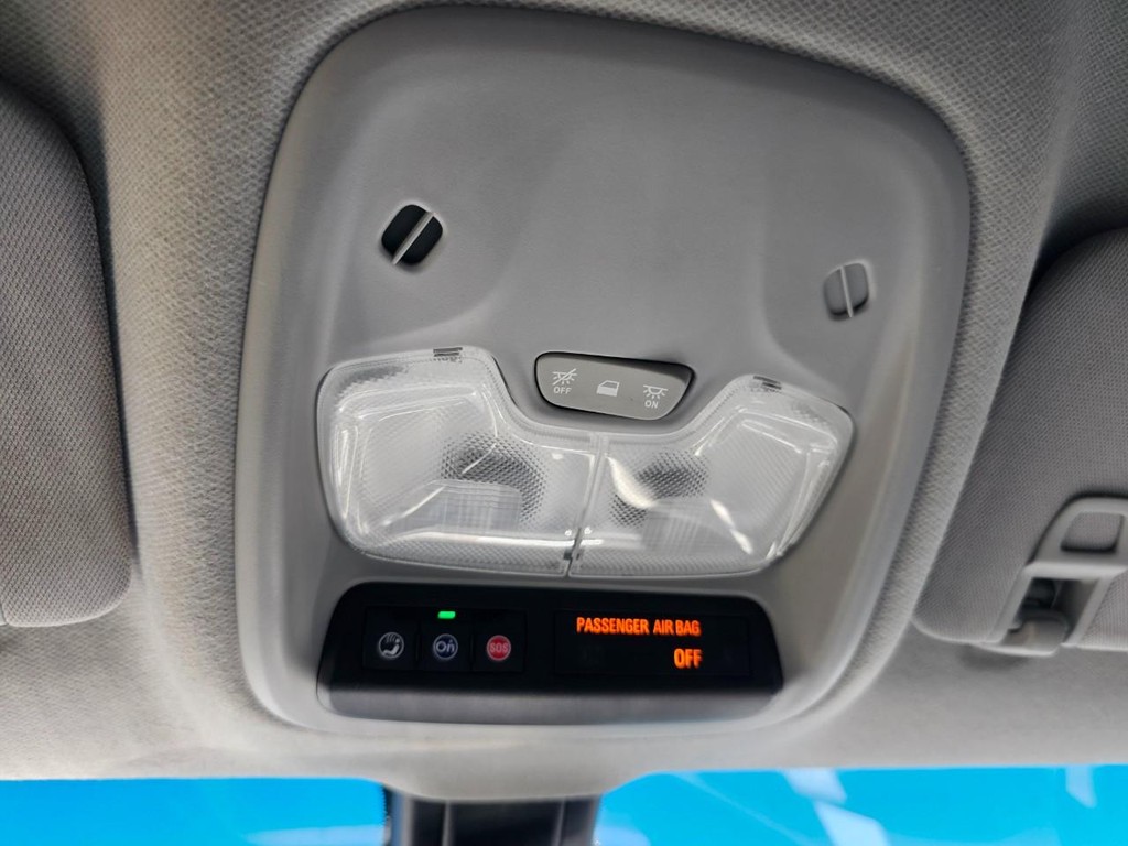Chevrolet Bolt EV Vehicle Full-screen Gallery Image 29