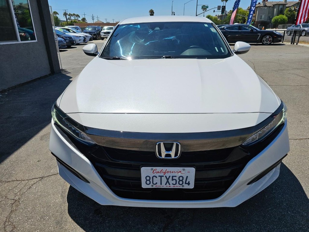 Honda Accord Sedan Vehicle Full-screen Gallery Image 9