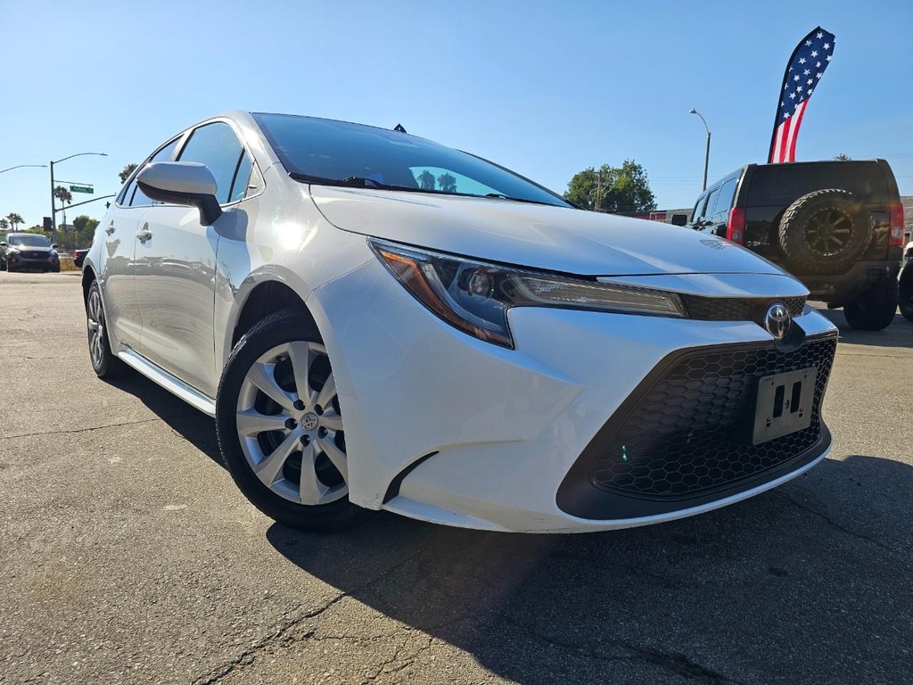 Toyota Corolla Vehicle Full-screen Gallery Image 8