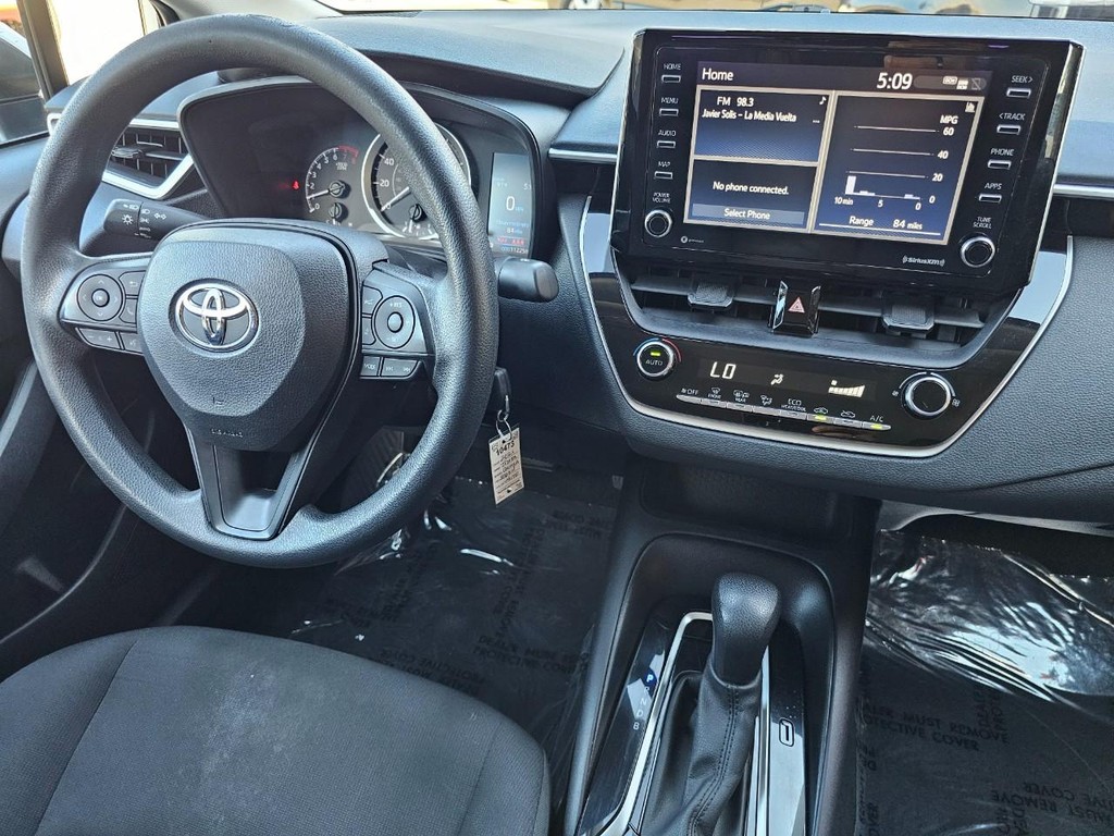 Toyota Corolla Vehicle Full-screen Gallery Image 26