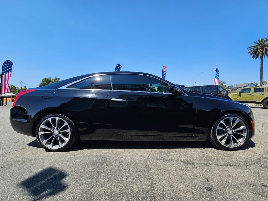 Cadillac ATS Coupe Vehicle Full-screen Gallery Image 7
