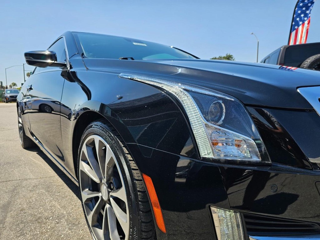 Cadillac ATS Coupe Vehicle Full-screen Gallery Image 10