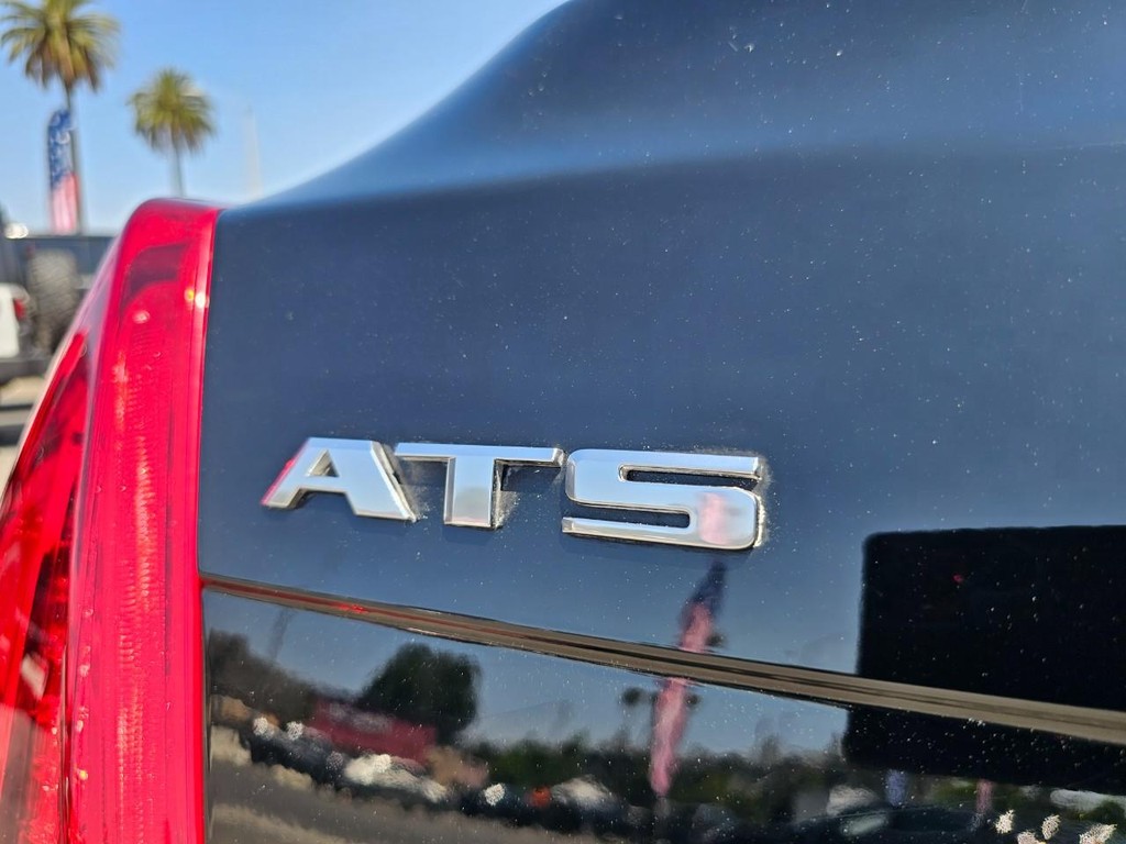 Cadillac ATS Coupe Vehicle Full-screen Gallery Image 16