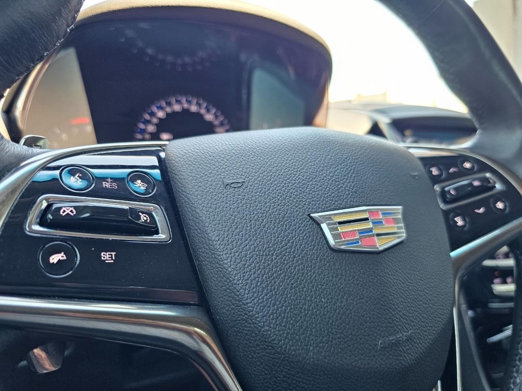 Cadillac ATS Coupe Vehicle Full-screen Gallery Image 24