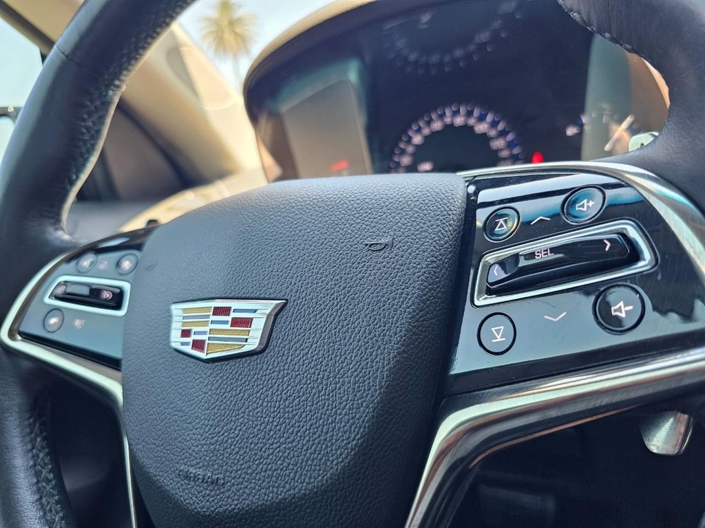 Cadillac ATS Coupe Vehicle Full-screen Gallery Image 25