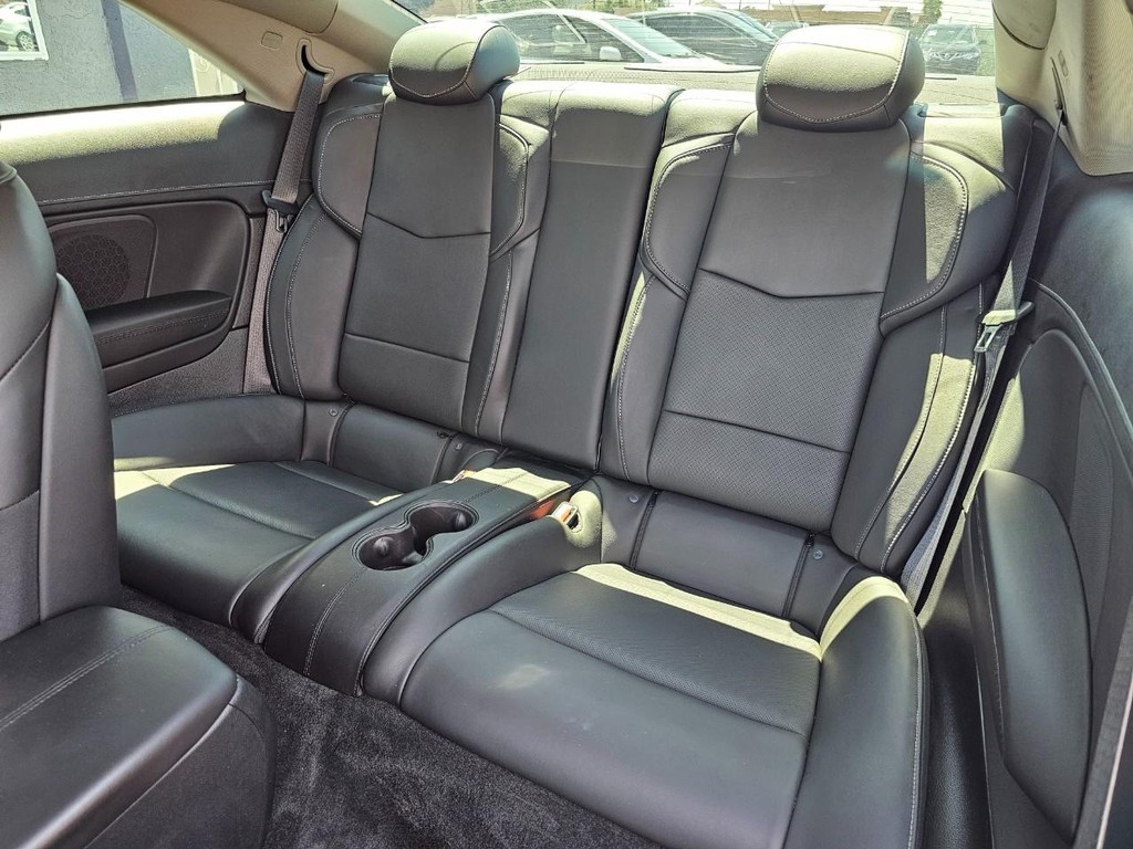 Cadillac ATS Coupe Vehicle Full-screen Gallery Image 27