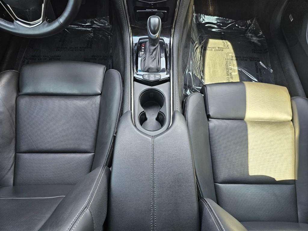 Cadillac ATS Coupe Vehicle Full-screen Gallery Image 32