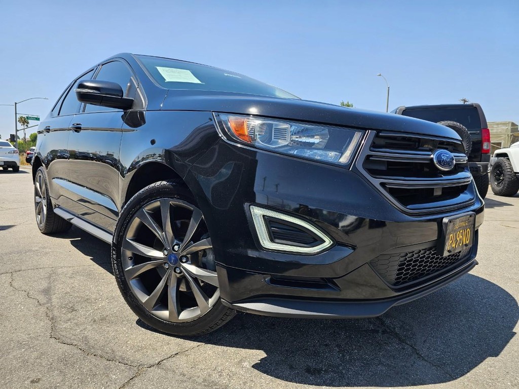 Ford Edge Vehicle Full-screen Gallery Image 7