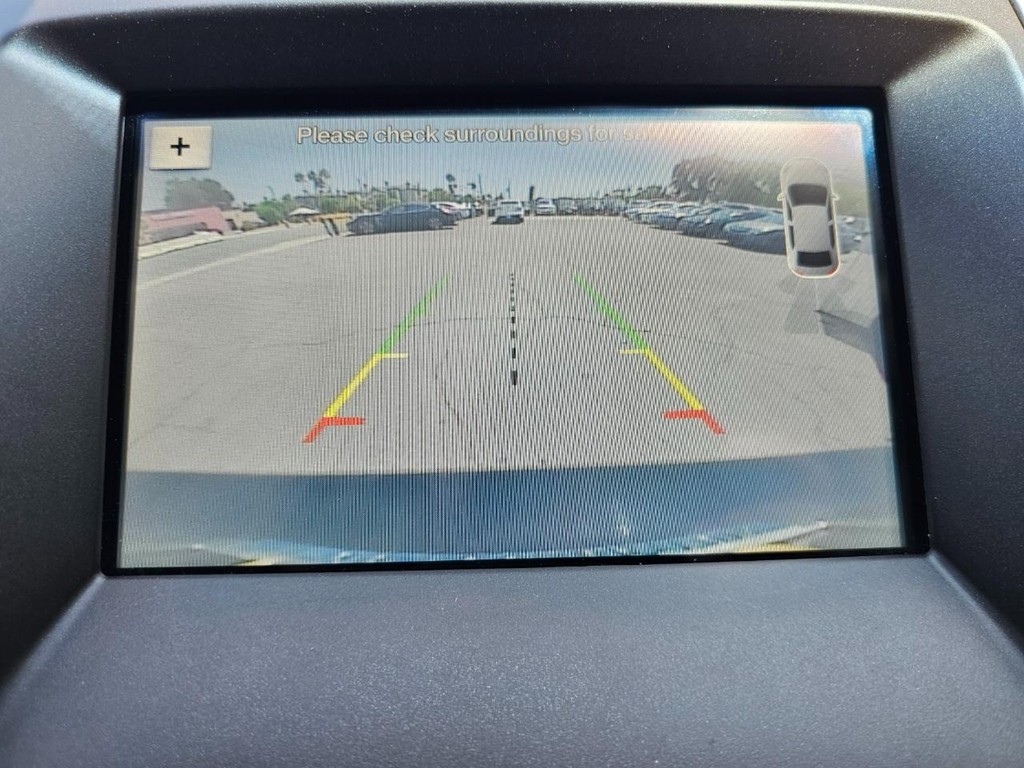 Ford Edge Vehicle Full-screen Gallery Image 27