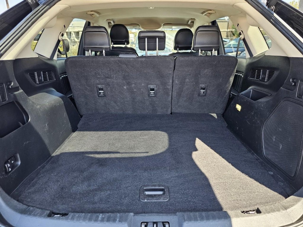 Ford Edge Vehicle Full-screen Gallery Image 33