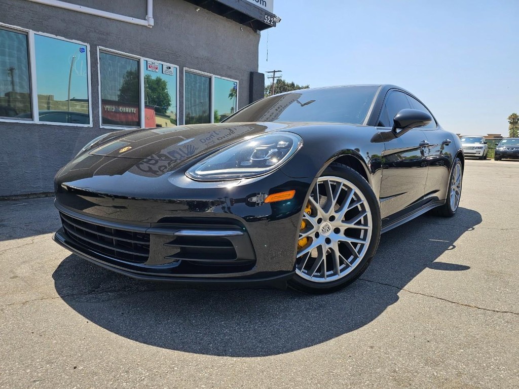 Porsche Panamera Vehicle Full-screen Gallery Image 2