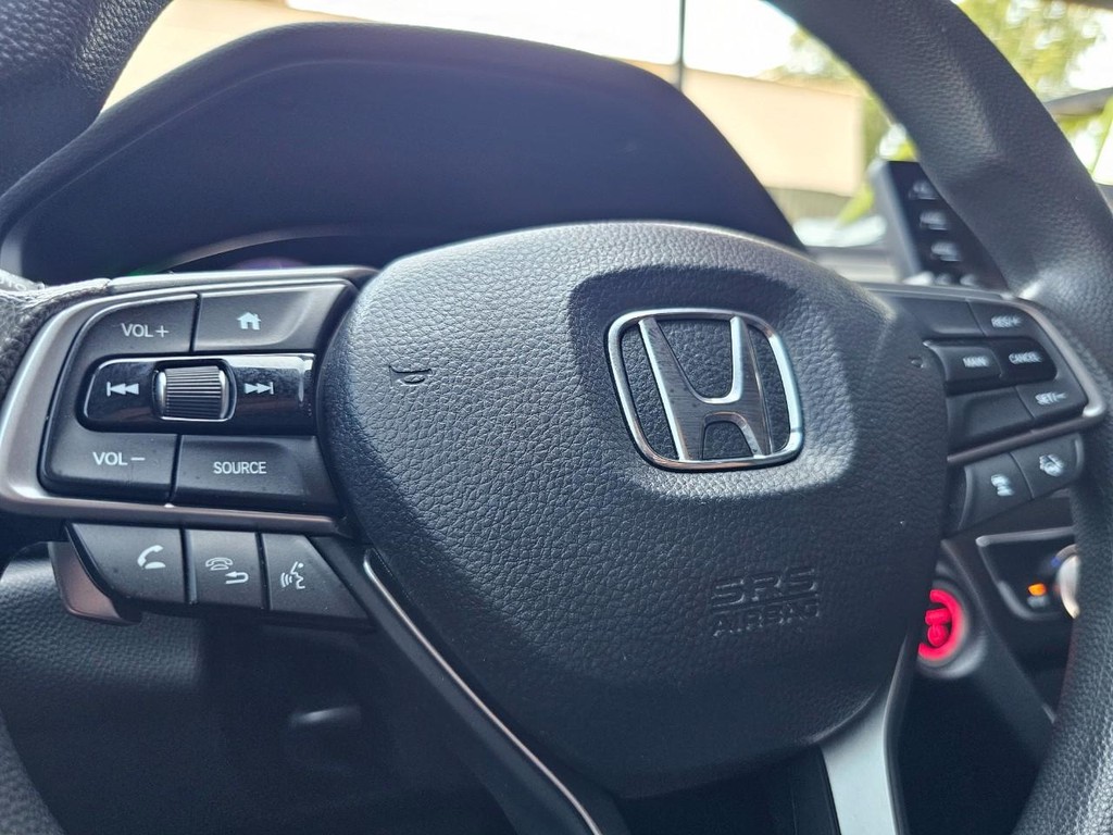 Honda Accord Hybrid Vehicle Full-screen Gallery Image 21