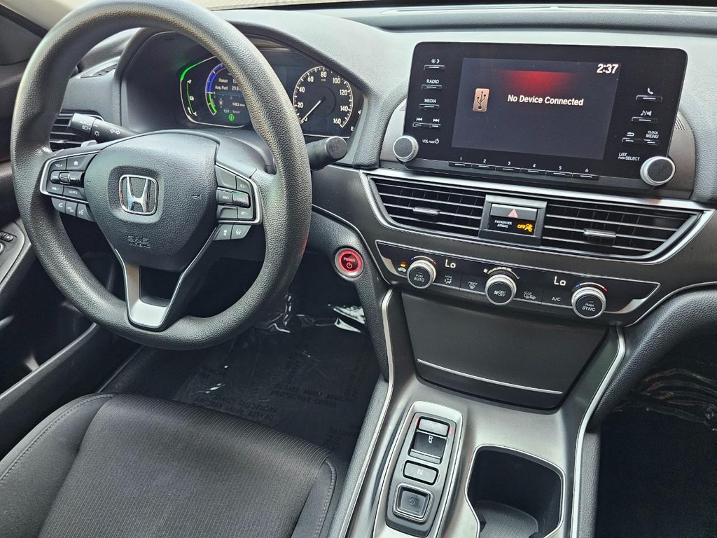 Honda Accord Hybrid Vehicle Full-screen Gallery Image 29