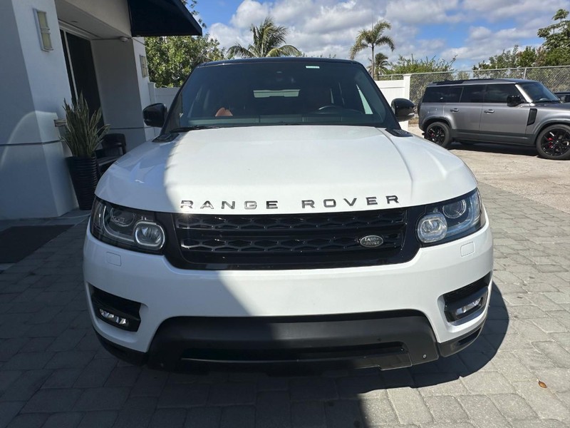 Land Rover Range Rover Sport Vehicle Image 12