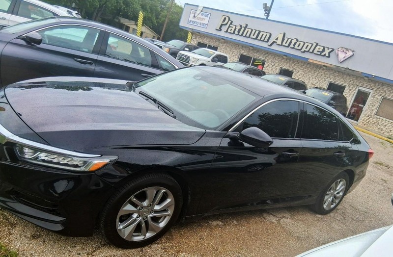 Nissan Altima Vehicle Image 04