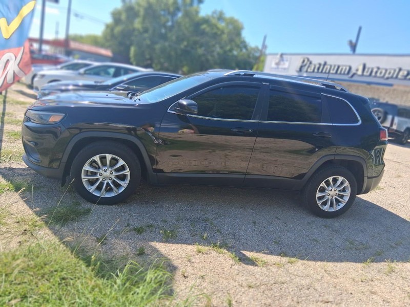 Jeep Cherokee Vehicle Image 02