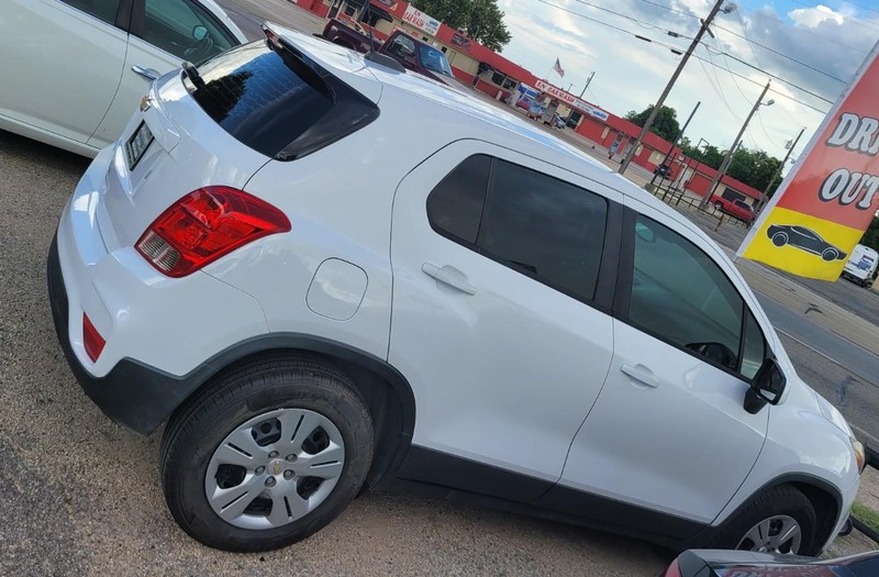 Chevrolet Trax Vehicle Image 03