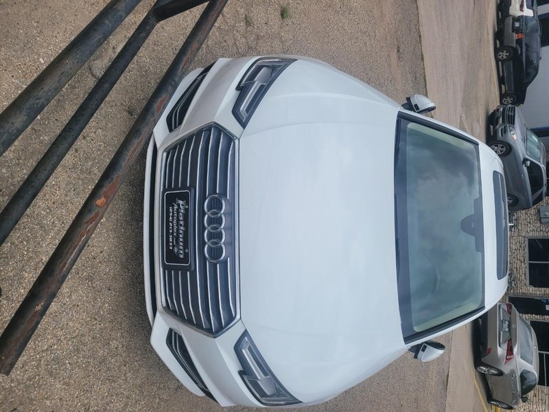Audi A4 Vehicle Image 02
