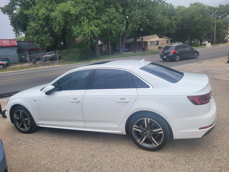 Audi A4 Vehicle Image 03