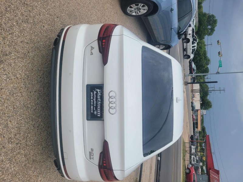Audi A4 Vehicle Image 04