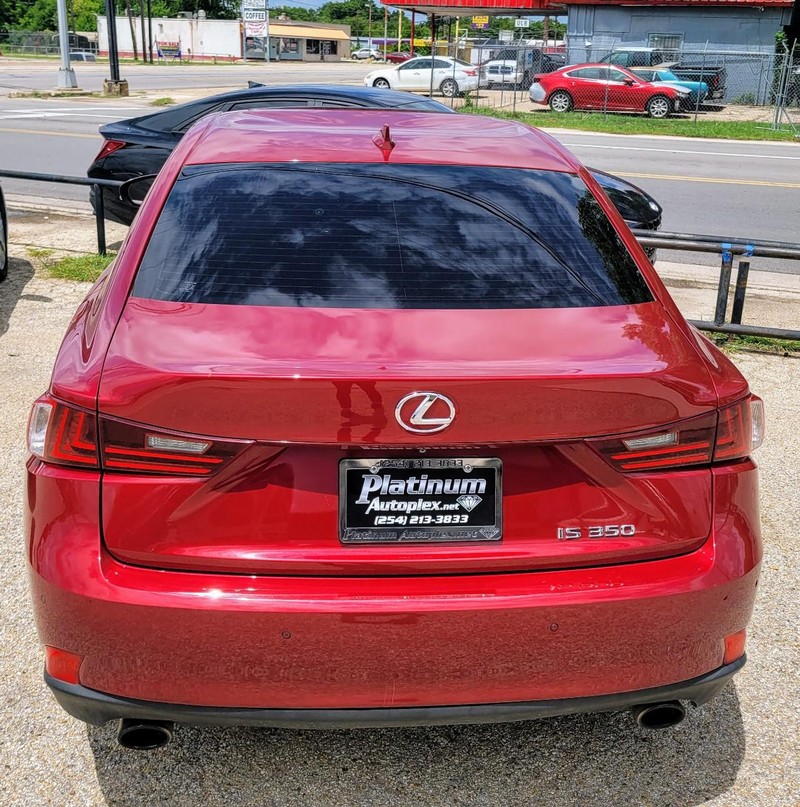 Lexus IS 350 Vehicle Image 02