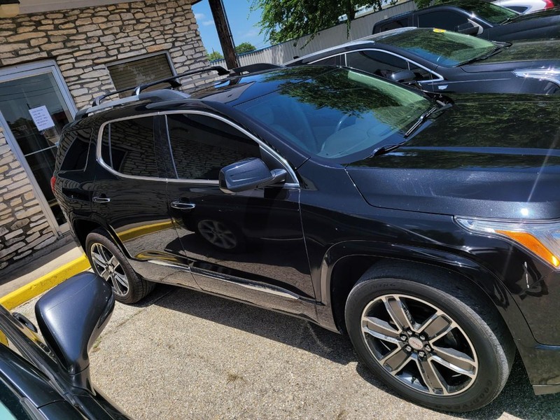 GMC Acadia Vehicle Image 03