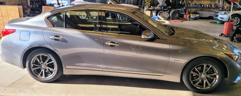 INFINITI Q50 Vehicle Image 02
