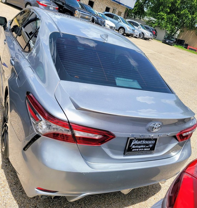 Toyota Camry Vehicle Image 03