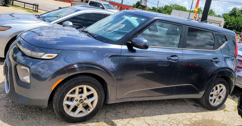 Kia Soul Vehicle Image 02