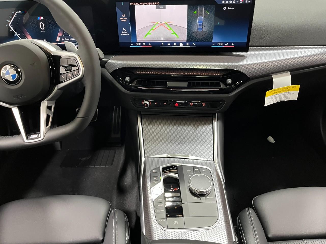 BMW 3 Series Vehicle Full-screen Gallery Image 16