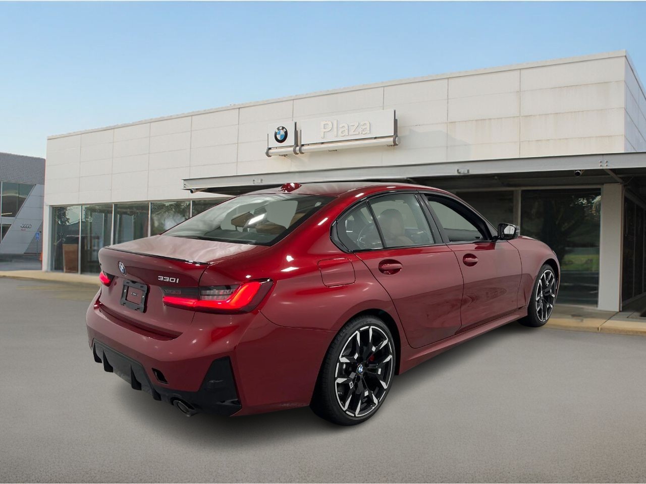 BMW 3 Series Vehicle Full-screen Gallery Image 4