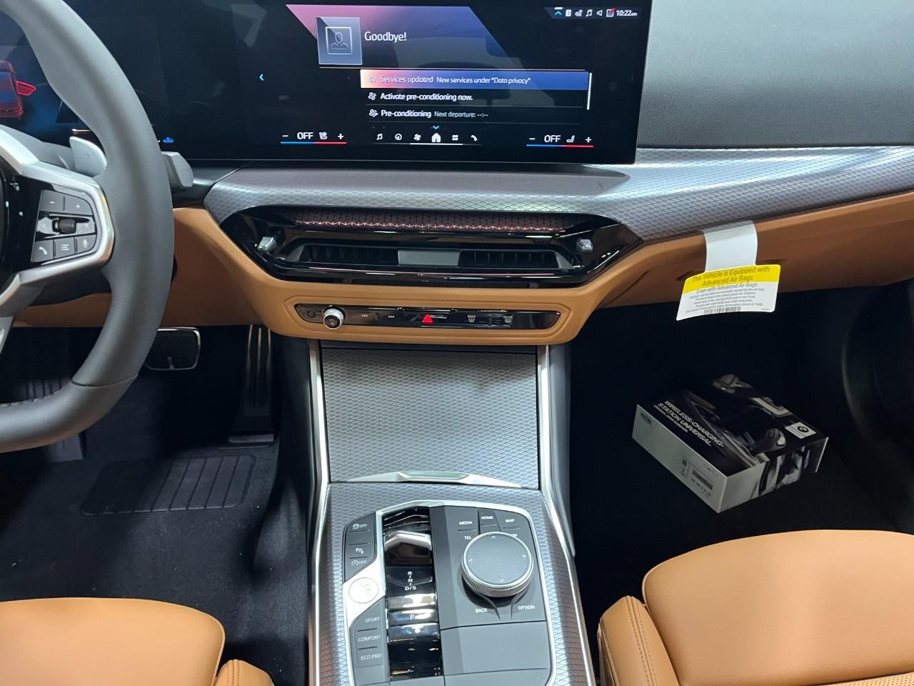 BMW 3 Series Vehicle Full-screen Gallery Image 16