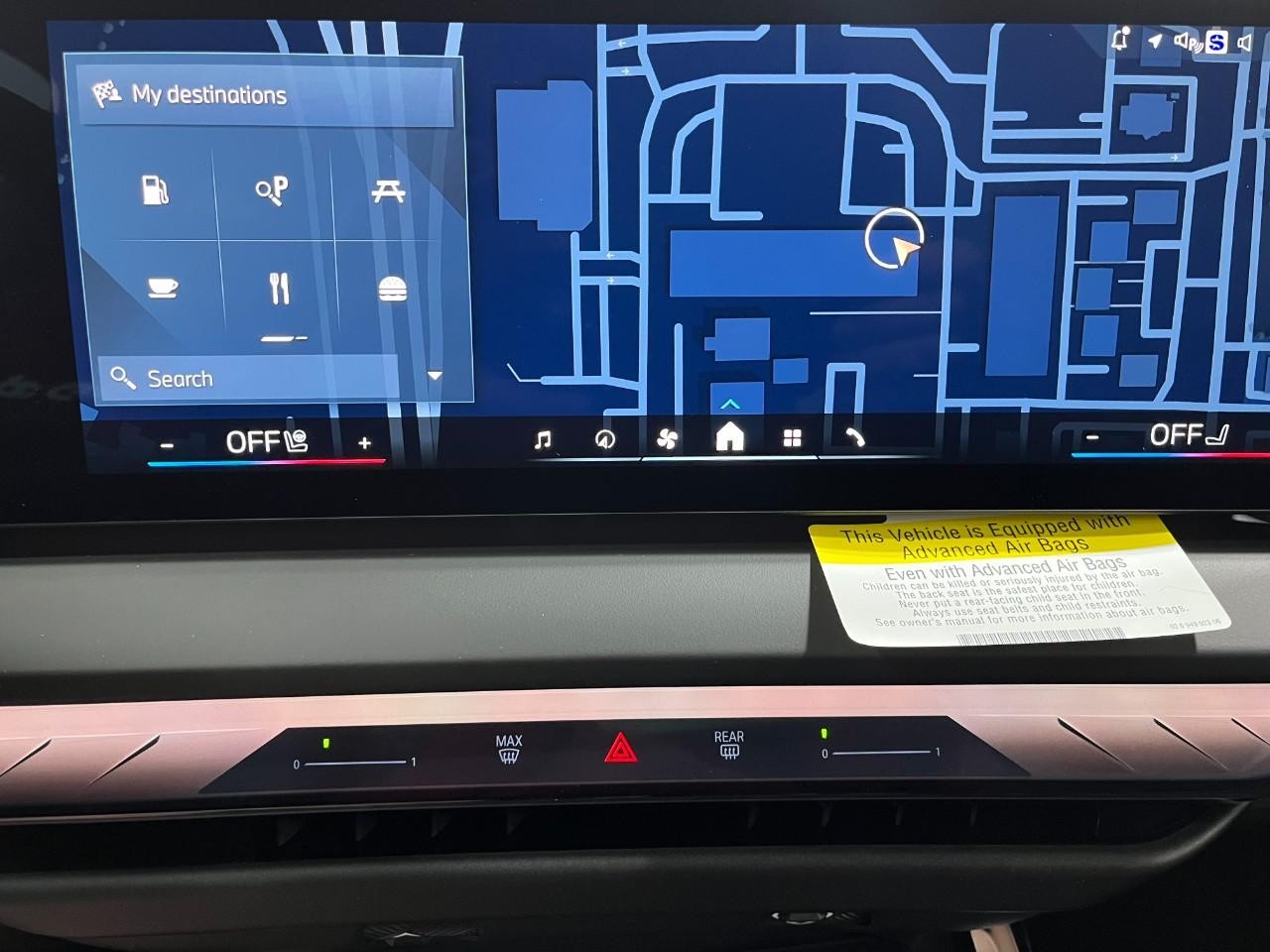 BMW X3 Vehicle Full-screen Gallery Image 26